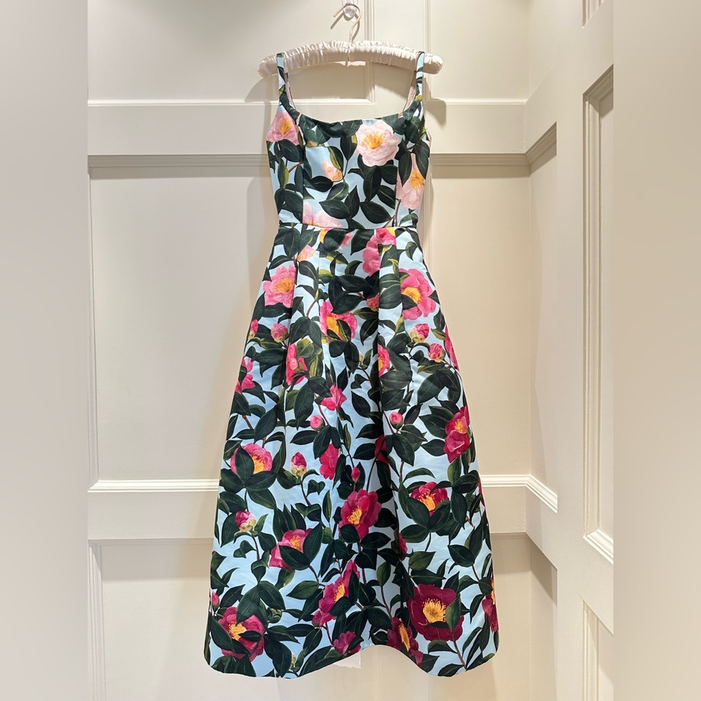 SOLD 🔴NWT Oscar De La Renta Camellia Silk Faille Dress Midi Dress $4490 Size 2